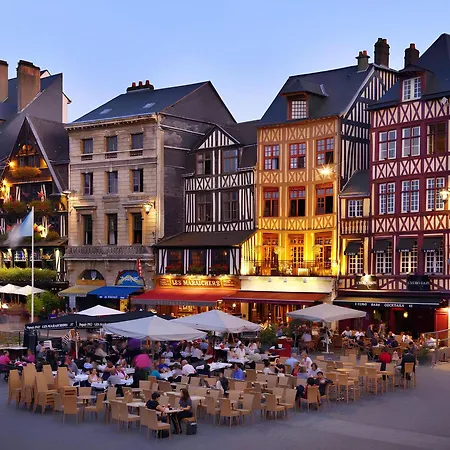 Theatre Des Arts Centre Linges Et Menage Apartment