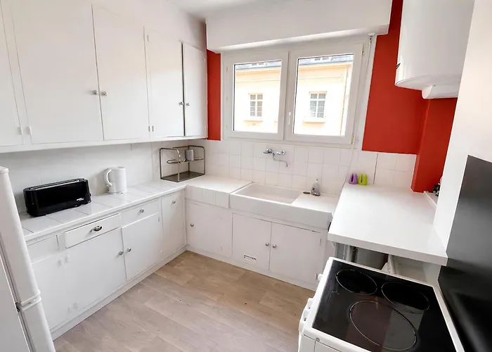 Theatre Des Arts Centre Linges Et Menage Apartment *